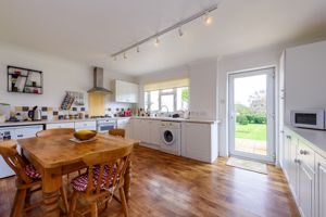 Kitchen Breakfast Room- click for photo gallery